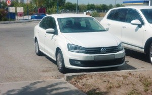 Volkswagen Polo  1,6 АТ